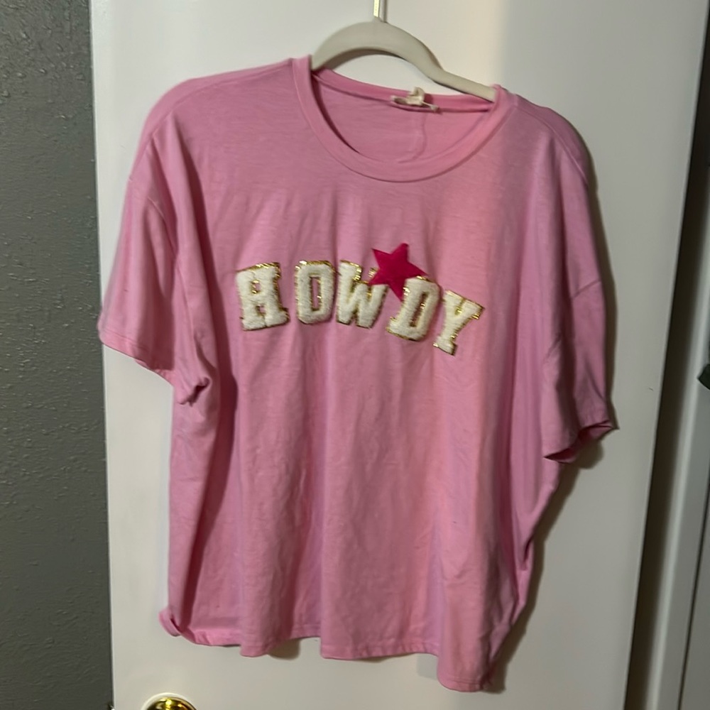HOWDY top